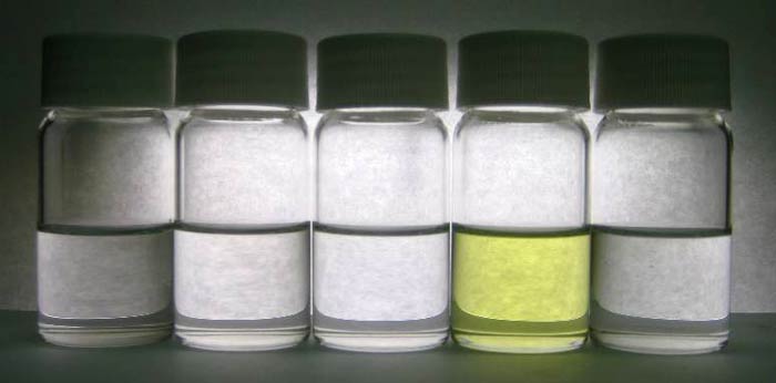 Hydrotreated Oil (distillation fractions on left and heavy/light oil fractions on right)